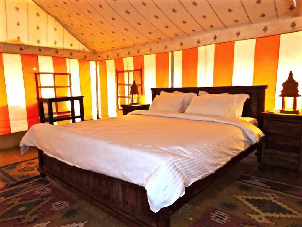 Damodra Desert Camp Jaisalmer Esterno foto